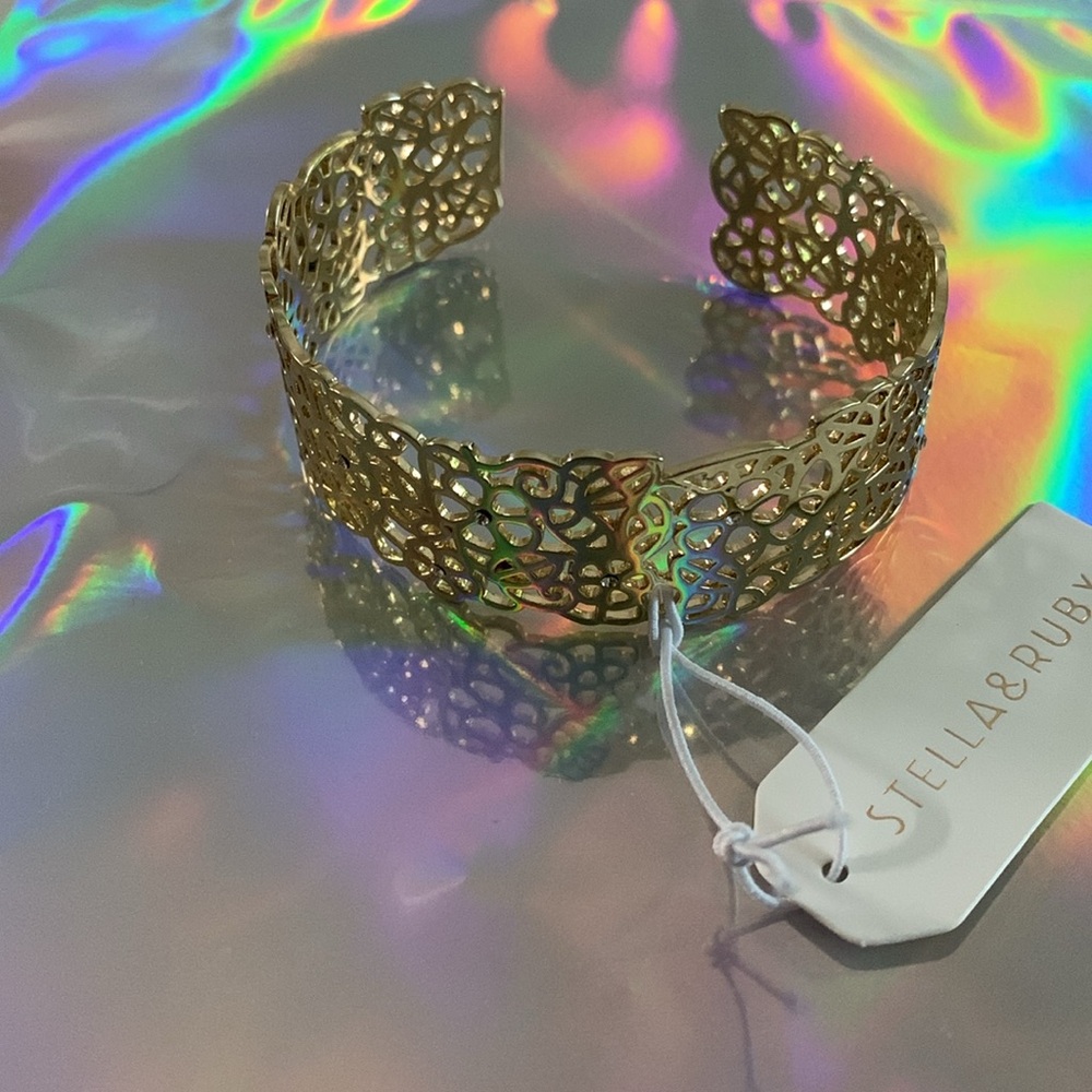 Stella & Ruby Gold Filigree Bracelet - Picture 4 of 5